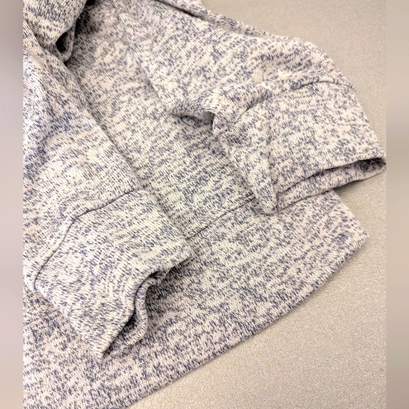 Athleta Heather Grey Long Sleeve Sweater Size Small - Picture 4 of 6